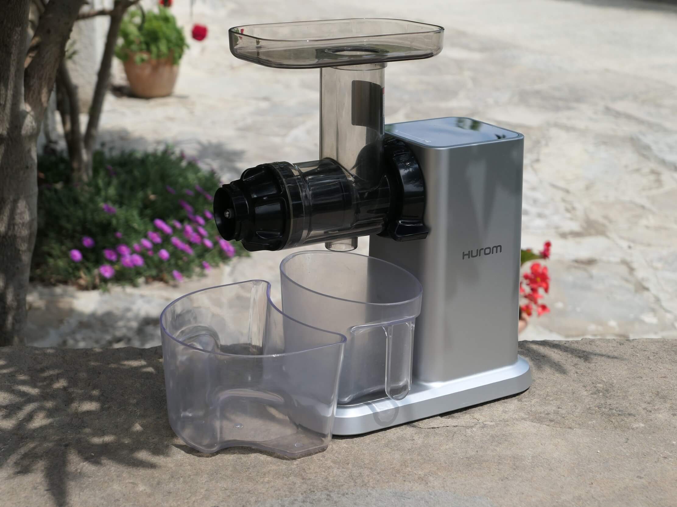 Hurom Chef GI - Slow Juicer for Celery and Leafy Vegetables - Review